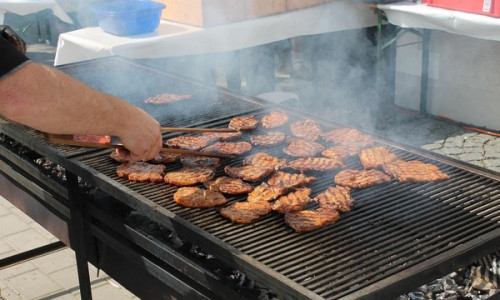 Thịt heo số lượng lớn cho bếp ăn