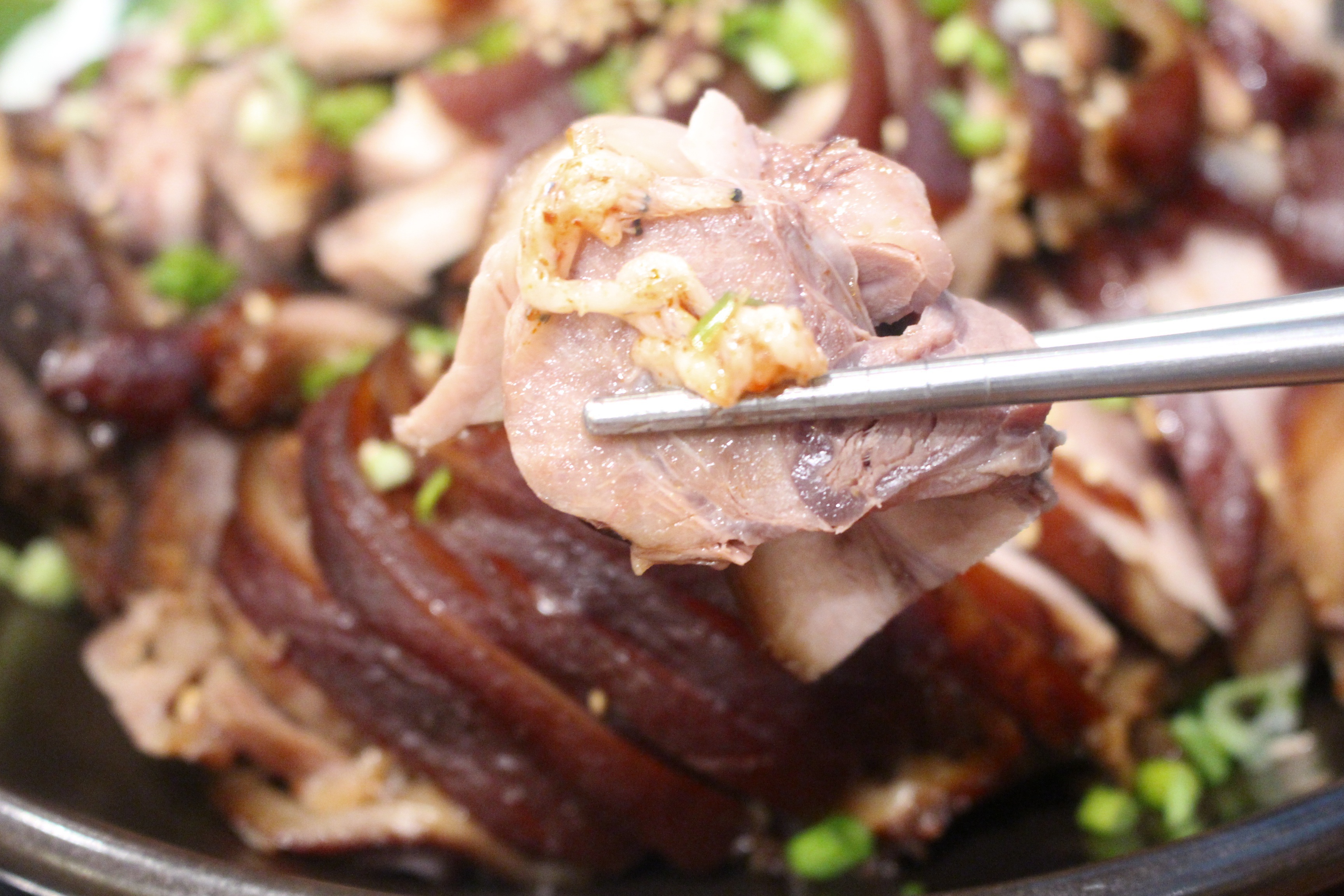 Thịt heo giá sỉ giao trong ngày