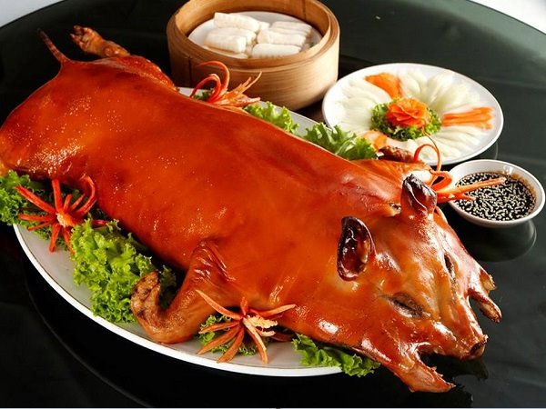 Thịt Heo Nguyên Con Giá Sỉ – Nhận Đơn Hàng Lớn